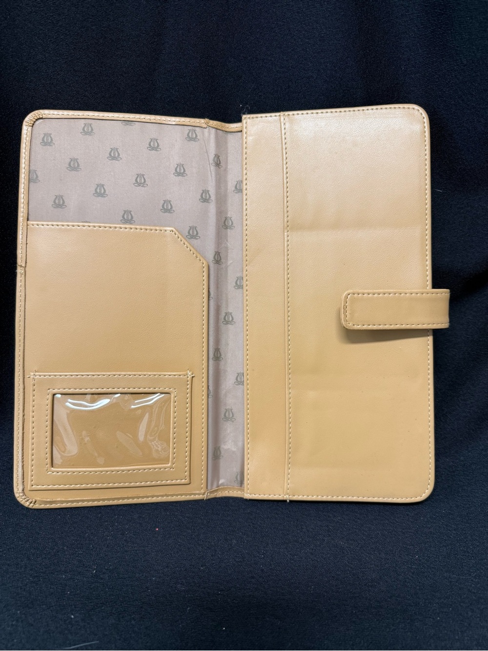 Travel Wallet Leather Seven Seas Radisson Cruise Wallet. - Picture 2 of 4